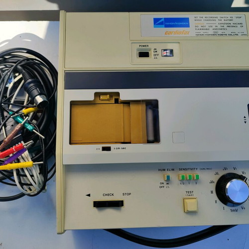 Portable cardiograph used