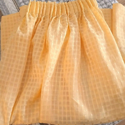 Ready Sewn Curtain like new, 2.90m length and 92cm height