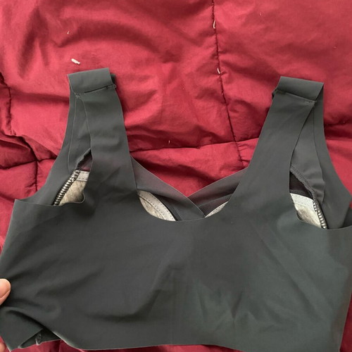 Seamless sports bra XL like new, black and beige