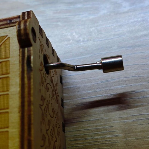 Wooden Queen Music Box like new with hand crank and engraved design