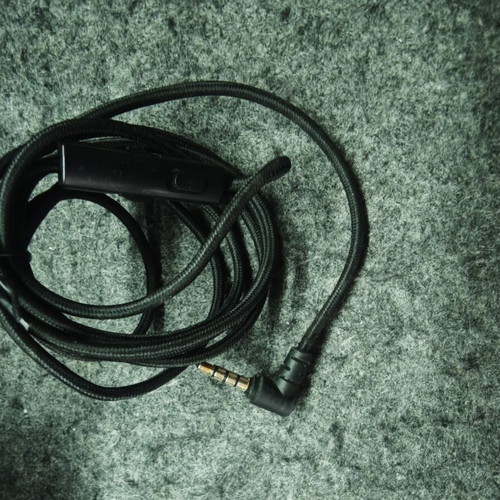 Razer Kraken headphones for parts or repair, wired, 2 pairs