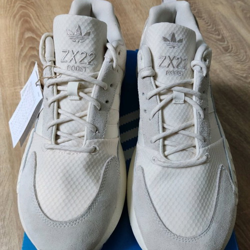 Adidas ZX 22 BOOST new, unworn, size 43 1/3, white