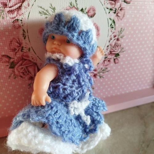 Doll with handmade dress and hat new, 10 cm