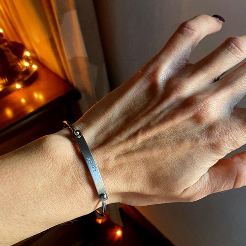 Stainless steel Luck handcuff bracelet new, with crystals