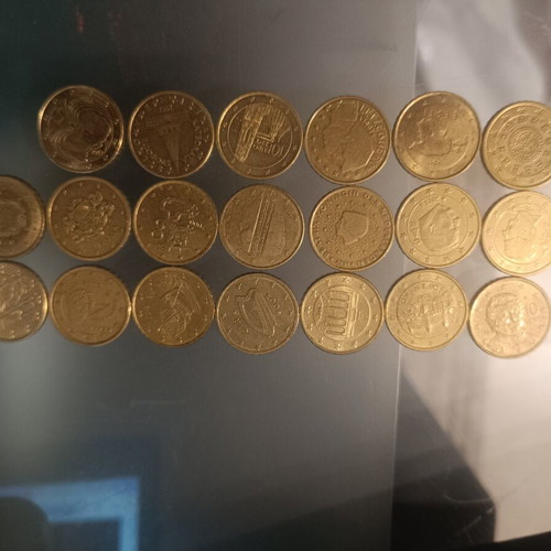 20 different 10 cent coins from 18 countries