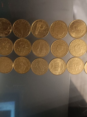 20 different 10 cent coins from 18 countries
