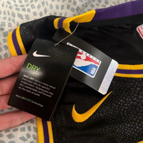 Lakers Bryant Jersey new, size XL