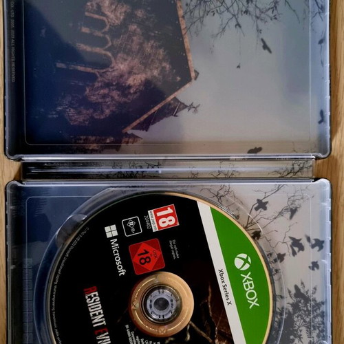 Resident Evil 4 Remake Steelbook like new with game