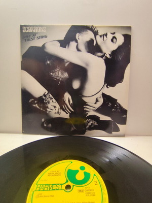 Scorpions Love At First Sting βινύλιο LP άλμπουμ 1984, σαν καινούργιο ελληνική έκδοση