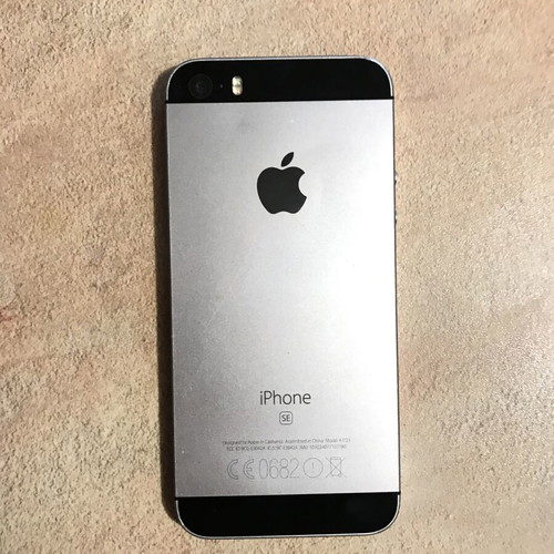 iPhone SE 1st gen 32GB used, good condition, black