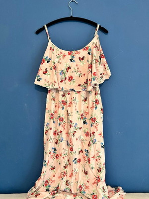 Long floral dress used, size S-M