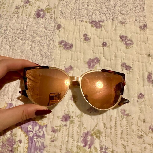See you Optical sunglasses like new, butterfly shape pink mirror lens