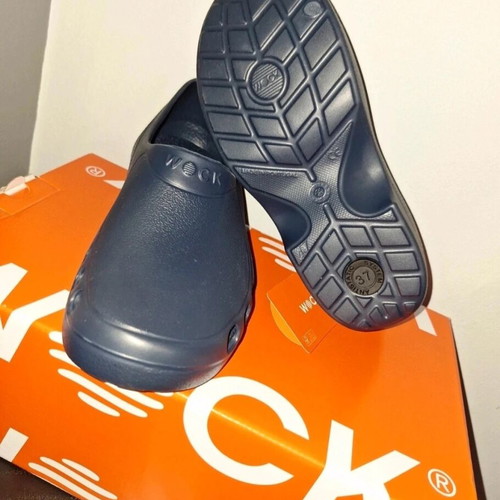 Clogs blue new, size 37