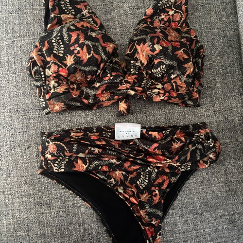 Lynne women's swimsuit size M, new, colorful