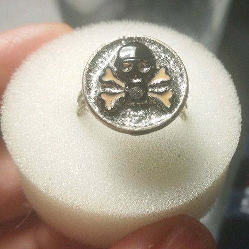 Handmade ring with cameo skull in black-pink color like new