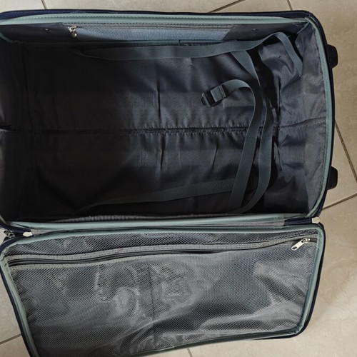 Samsonite suitcase used, blue with 2 wheels and handle, 60x35x20 cm