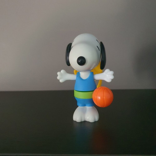 Snoopy Basketball Player figure used, 2018 McDonald's collectible