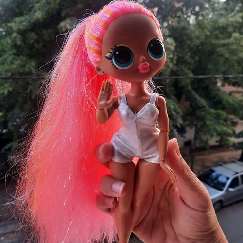 LOL Surprise OMG dolls Major Lady and Neonlicious, lot of 2