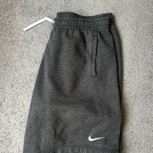 Nike Sportswear GX fitted shorts XXL like new, gray
