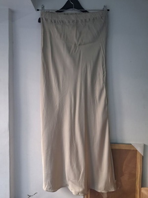 Milla women's skirt used, size M, beige, 90 cm length, bias cut