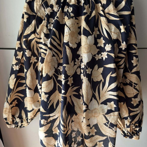 Witchery cotton blouse like new, size L, beige and blue