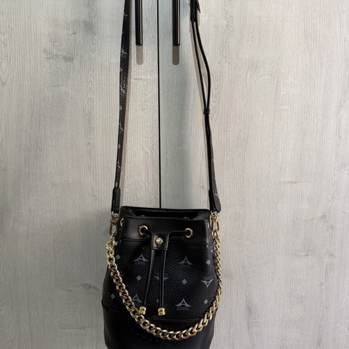 La tour Eiffel shoulder bag like new, small size, black and blue