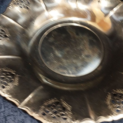 Stainless steel platter used