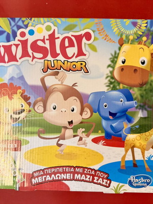 Twister Junior Hasbro board game like new for kids 3+