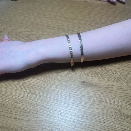 Minimal gold hoop bracelets Zara like new with sparkling rhinestones