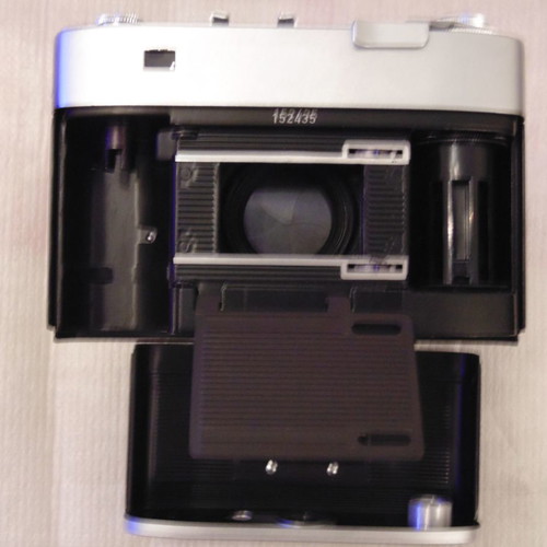 Altix-n 1960 camera used with 2 lenses and accessories