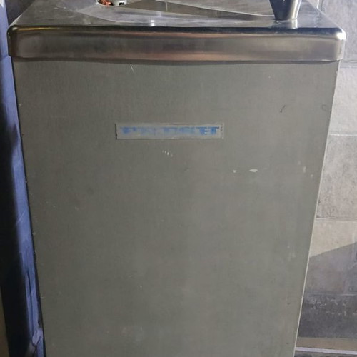 Cooling unit for professional spaces and gardens used