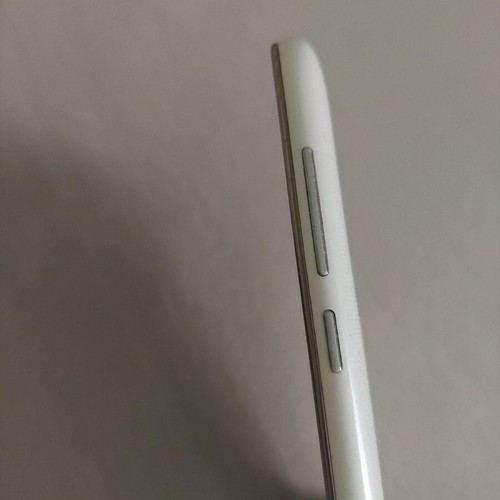 Huawei Y6 used, white, Android 6.0, 16GB, 7.9 MPixel camera