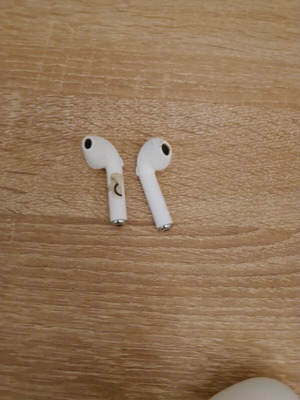 Earbuds like new