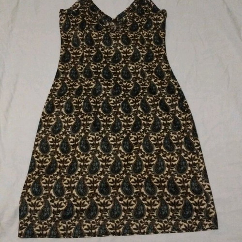 Set of 4 dresses like new, size M, black and brown