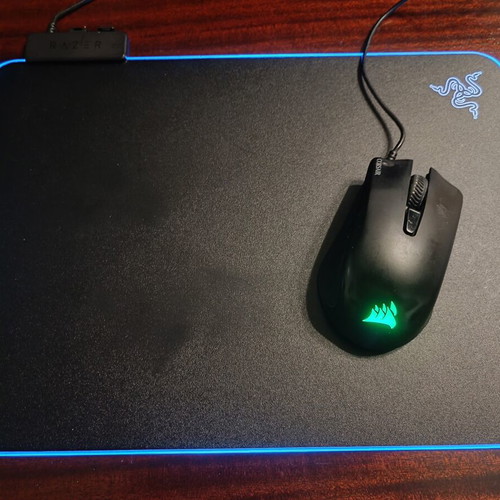 Razer Firefly V2 Chroma RGB mousepad like new