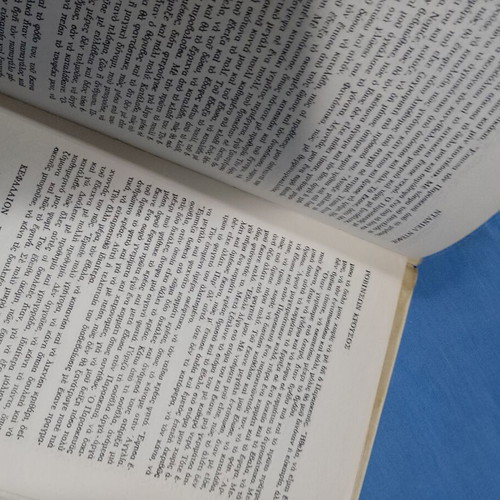 Robinson Crusoe hardcover book used, Greek edition