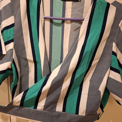 Short-sleeve shirt and shorts set like new, black and green