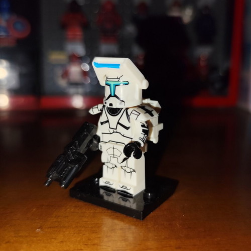 Clone Commando Delta Squad figure with accessories