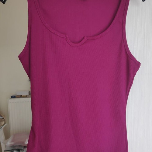 Sleeveless top with opening new, size S, pink and purple