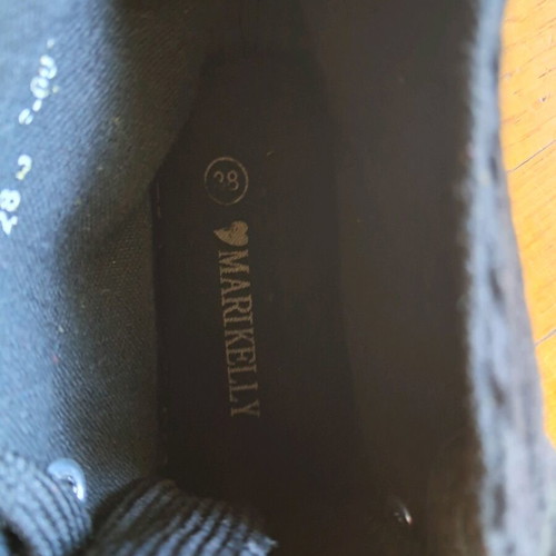 Black shoes like new, size 38
