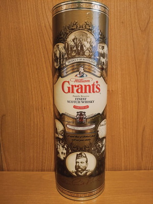 Vintage Grant's Whisky 40% vol. 700cl with cylindrical box