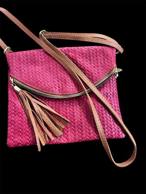 Crossbody bag fuchsia like new