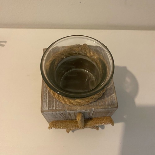 Candlestick with starfish decoration