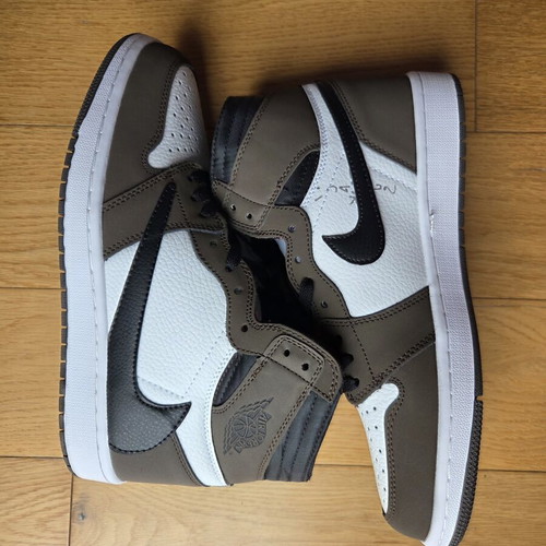 JordanAir 1 Retro High OG SP Travis Scott men's boots new, size 43, black and grey