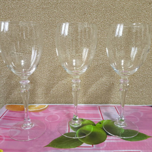 Set of 3 crystal wine glasses new, height 18.5 cm