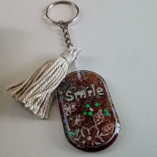 Handmade Smile keychain bag pendant like new, brown