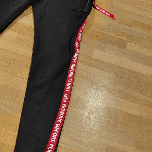 Alpha Industries sport pants size XL like new, black and red