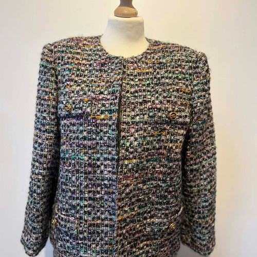 Women’s tweed suit jacket and skirt like new, multicolor, S/XS