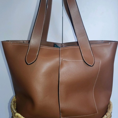 Carpisa shoulder bag synthetic leather like new, brown