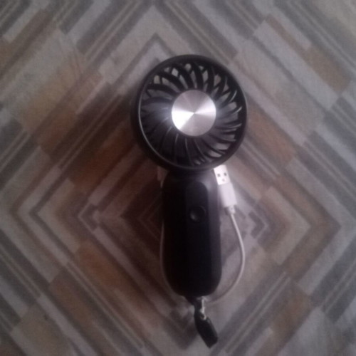 Mini rechargeable fan black, 3 speeds, USB cable, 13cm